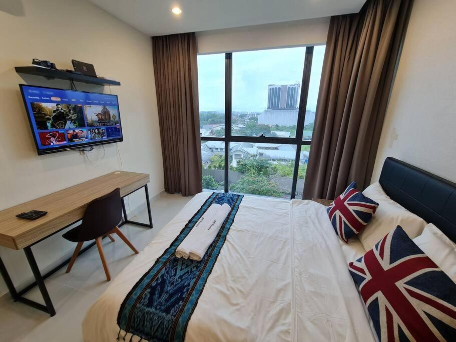 Lovely Kozi Square Studio Bedroom With Pool Lv5D 古晋 外观 照片